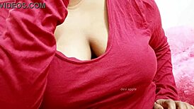 Man, my sexy girlfriend just showin’ off her boobs like it’s nothin’!