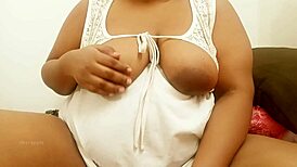 i seen this andhra girl with big boobs and got so excited