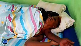 Beautiful girl rides huge black cock in living room 😍