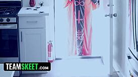 jinkies velma & fred, why fuck in creepy house instead of solving mystery?