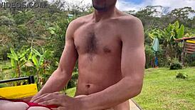 mi vecina can't resist and screws me till I burst