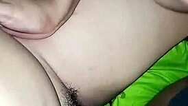 Puas banget serving my boss for extra cash with wild handjob action