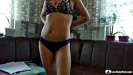 my stepdaughter’s tight cunt gets slammed without any mercy