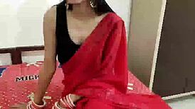 इंडियन वाइफ स्टेमी हार्डकोर सेक्स में घुस गई इंटेंस चुदाई के साथ