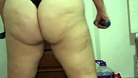 mature latina milf squats in tight leggings and lingerie during solo web chat