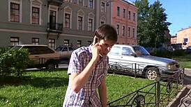 विशाल लंड मुंह और कस चूत में घुसता है