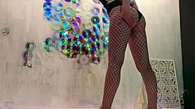 Watch her masturbate to orgasm after christmas photoshoot!