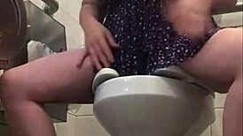 i gotta pee so bad right now, come with me outside to the public park where my curvy girlfriend waits