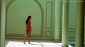 tiffany tatum flaunts her hot hungarian ass while showering by the pool