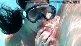 Minnie manga and Eduard cum underwater in the pool.