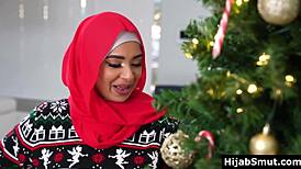 Muslim girl offers virginity as Christmas gift to boyfriend.