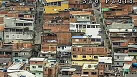 Sãopaulino fake gay sneaks into Corinthians crowd to bang Pamela Pantera and cuck Soraya Carioca