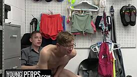 Cougar's Arousing Handjob Leading to Intense Cumshot Session