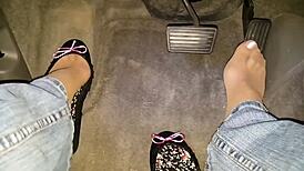 Check out this intimate webcam session with amateurs