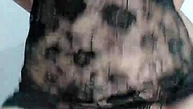 girl says, fill my pussy with your cum now!