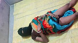 Just saw this sexy saree babe moaning hot during workout casting