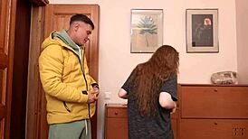 I roleplay as a cash-strapped teen slut getting creative with bodybuilder.