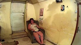 Intriguing encounter with a woman eating food while I watch