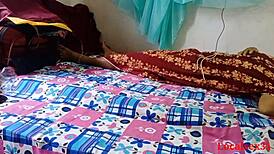 देसी भाभी हार्डकोर पाउंडिंग लेती है। इस गांव एक्शन में शामिल होना चाहते?