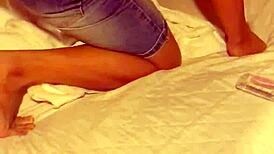 Massage in hotel turns into threesome with voyeurs watching