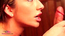 छोटी 18+ चूचियों वाली ब्लोंड स्टूडेंट को कार में वाइल्ड चुदाई के लिए उठाया