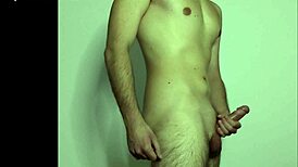 watch this young amateur's high-quality solo webcam session