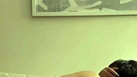 i met this south asian beuty in a rental room and we had amazin bareback sex, her skills are so good