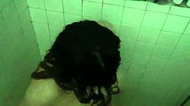 Recording my horny milf stepmom bathing with her curvy body