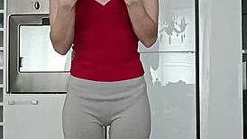 Short Training Routine Focuses On Brunette's Petite Form In Leggings At Gym