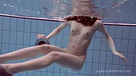 roxalana cheh naked underwater in pool so wet