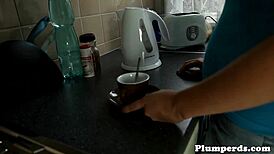 Is this mature chubby babe facesitting before blowjob?