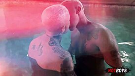 Fucking the naughty guy's ass with a big cock 😏