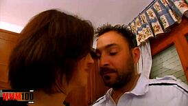 Mature housewife gets ass fucked in kitchen 😏