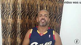 pocahontas carioca celebrates five years with threesome and facial