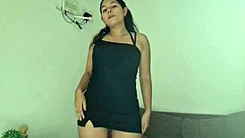 I Am the Hot Masseuse Expert in Oiled Anal Massages with Toys