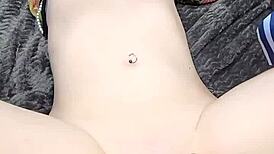 Watch this amateur get machine fucked close-up?