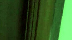 शरारती फ्रेंच मिल्फ उत्सुक क्लाइंट से हार्डकोर गांड चुदाई झेलती है