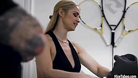 Big boobs milf Sarah Vandella nails perfect blowjob before hard fuck