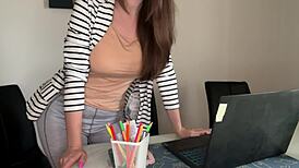 Stepmother Made Huge Cum When Caught by Stepson in Close-Up. Big Natural Tits Exposed!