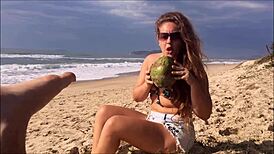 Kellenzinha's 8th episode: liberal values and amateur sex