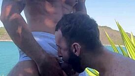 Cruising nas praias do Brasil, man, that big cock outdoors 😜