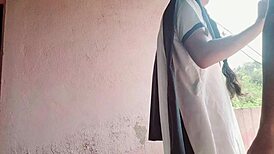 इंडियन लड़की अपने ट्यूशन टीचर से वाइल्ड सेशन में जोर से पाउंड होती है