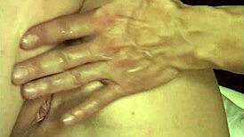 servizio fotografico turns wild with intense vaginal fisting session