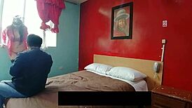 este otaku virgen no me duró ni 2 minutos al verme con su playera de one piece, bent over doggystyle