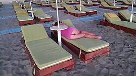 i fingered a curvy milf's beaver on the public beach before disco