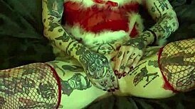 Tattooed MILF Masturbates Clit To Orgasm On Christmas Shelf
