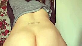 Mexican latina twerks naked with big ass in intense perreo