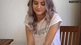 रशियन वर्जिन टीन 18+ टिएनी मिएनी हॉट सीन में शाइन करती है।