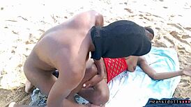Steamy sex on the beach with African vibes