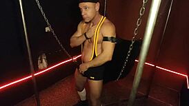 uma foda bareback intensa no clube de sexo com vizinhos 😈